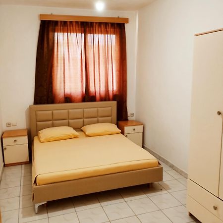 Mejdi Apartments Saranda Oda fotoğraf