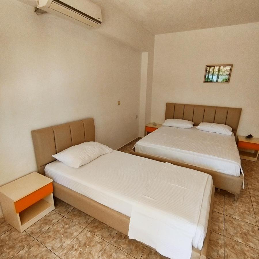 Mejdi Apartments Saranda Oda fotoğraf
